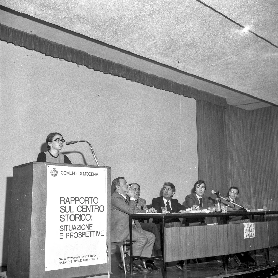 Convegno sul centro storico, foto Botti e Pincelli, 1975
